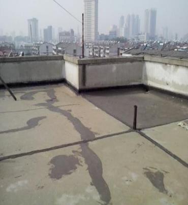 巧家漏水维修 楼顶漏水是什么原因，楼顶漏水维修方法是什么?